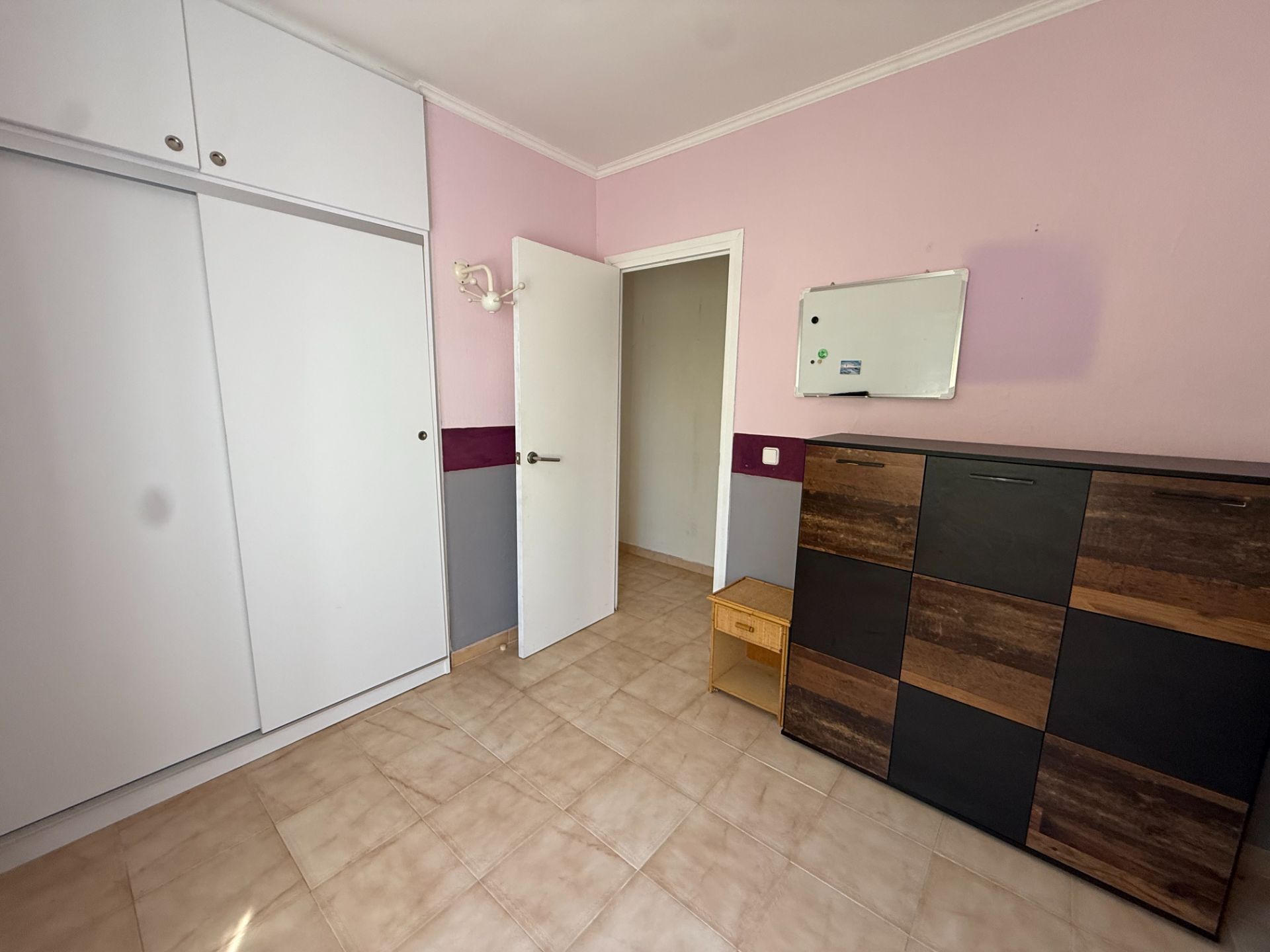Chalet Independiente con Dos Viviendas - Oportunidad de Inversión en Zona de Playa - Image 33